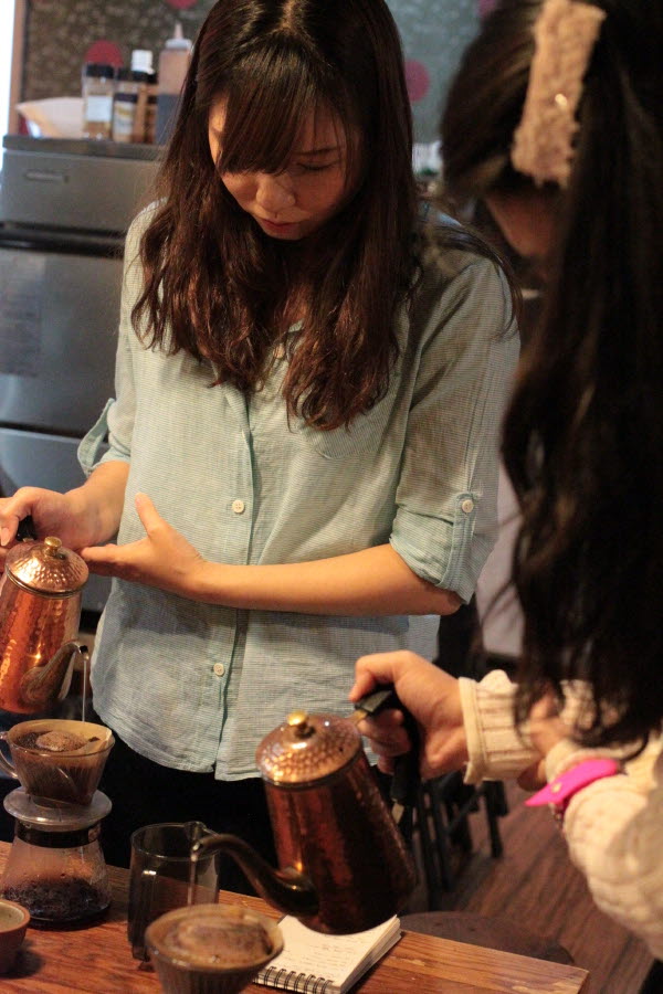 2013바리스타트레이닝코스 핸드드립-신선애02.jpg